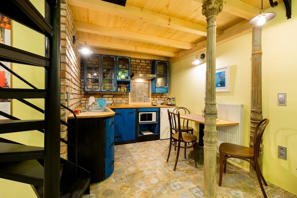 Artistic and Unique Apartment in the Centre