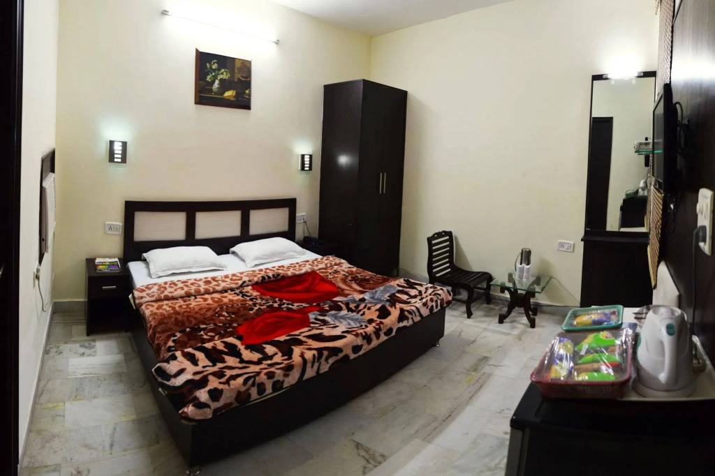 Hotel Akaal Residency