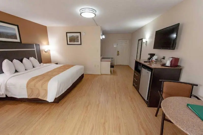 Quality Inn & Suites Gatlinburg North