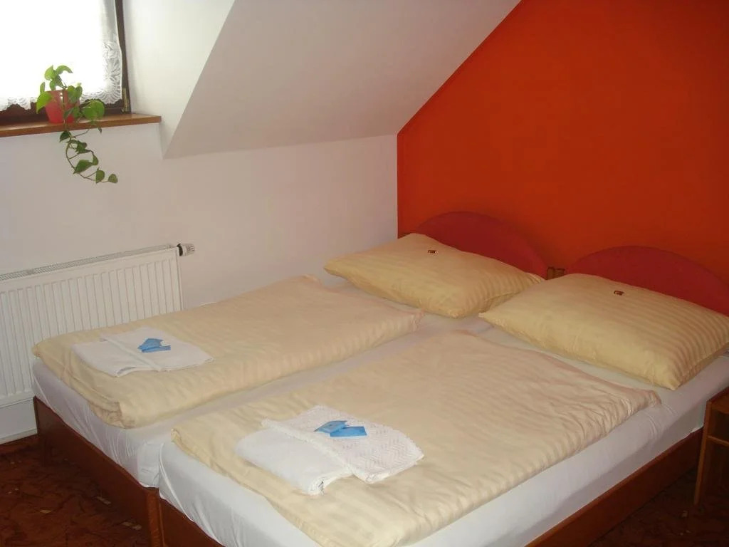 Hotel u Crlíků