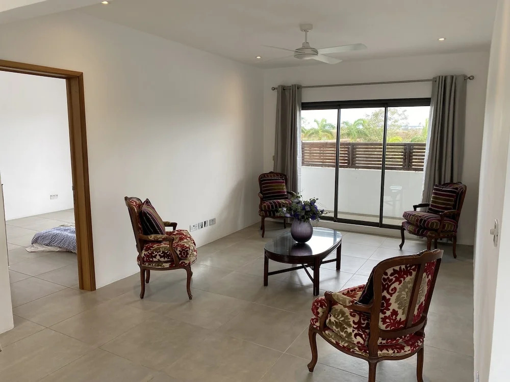 Charming 4-bed Villa in Beau Vallon