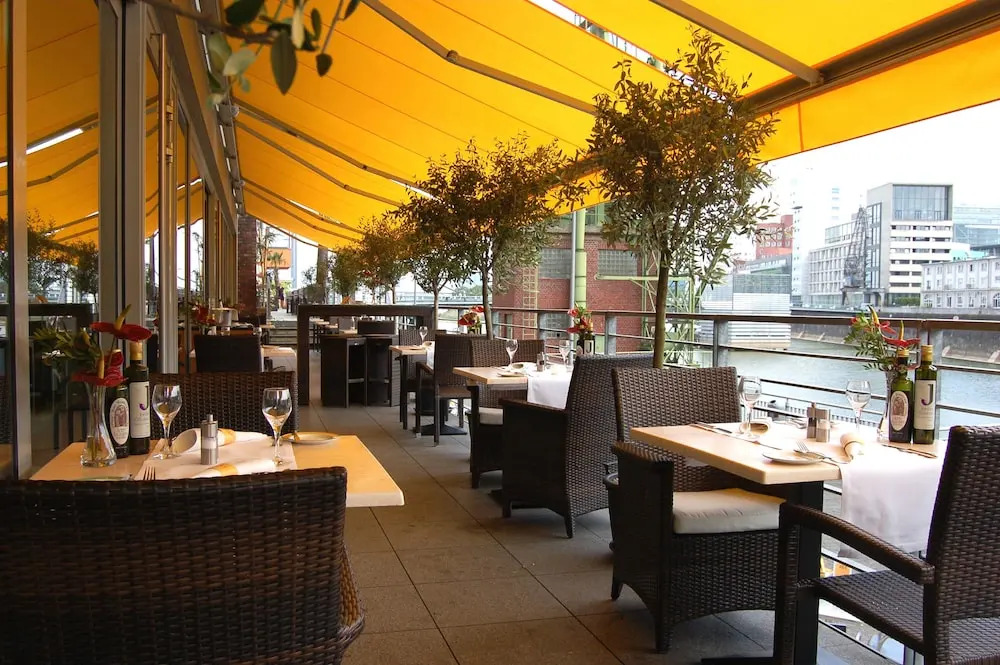 Courtyard by Marriott Duesseldorf Hafen