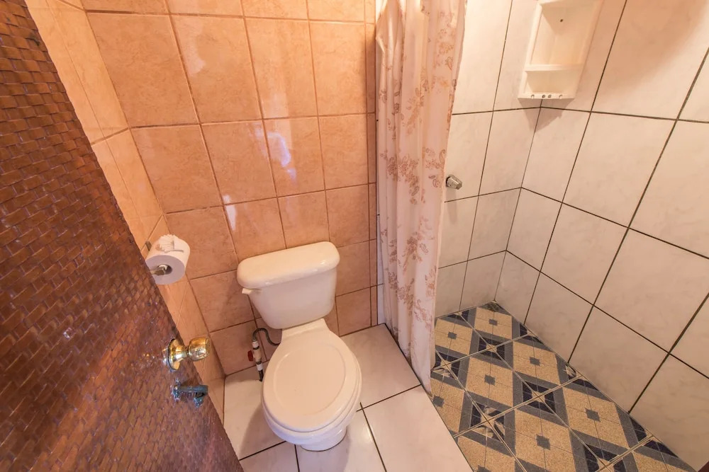 Los Tucanes Lodging