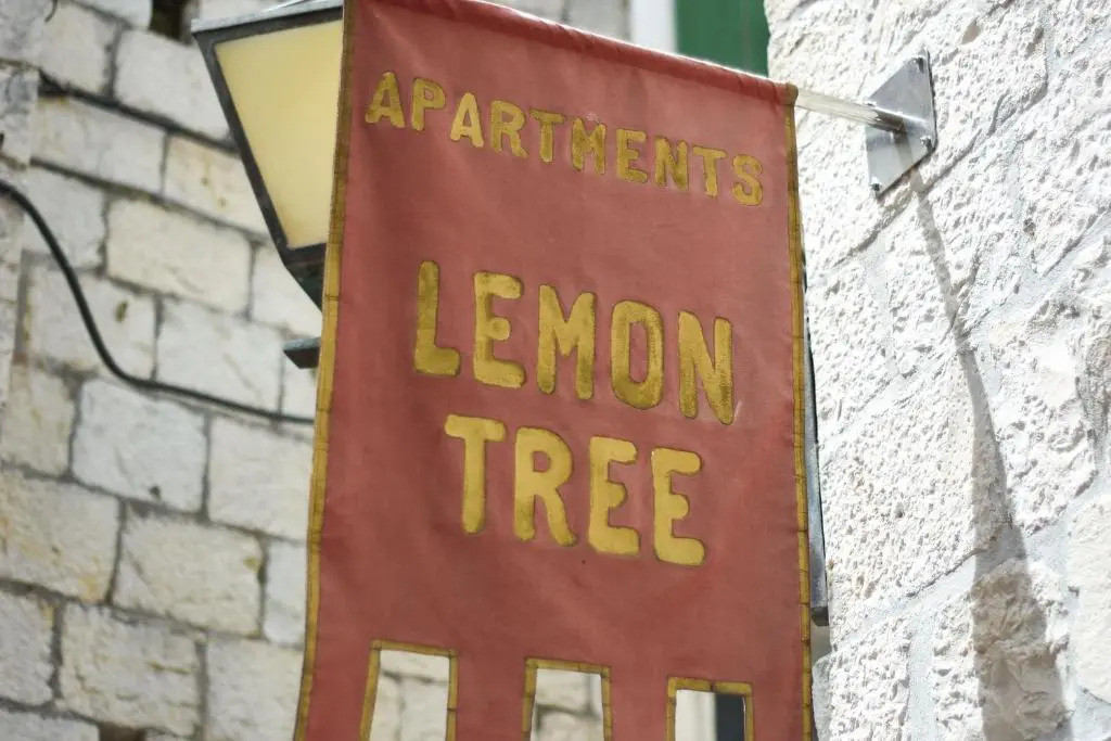 Tragos Lemon Tree