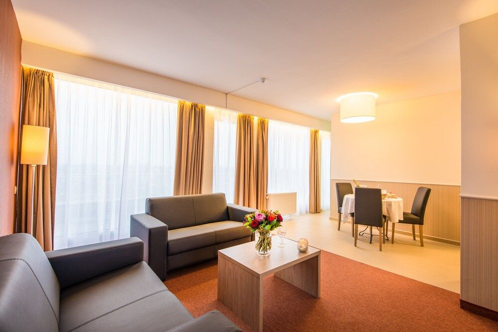 Arass Hotel