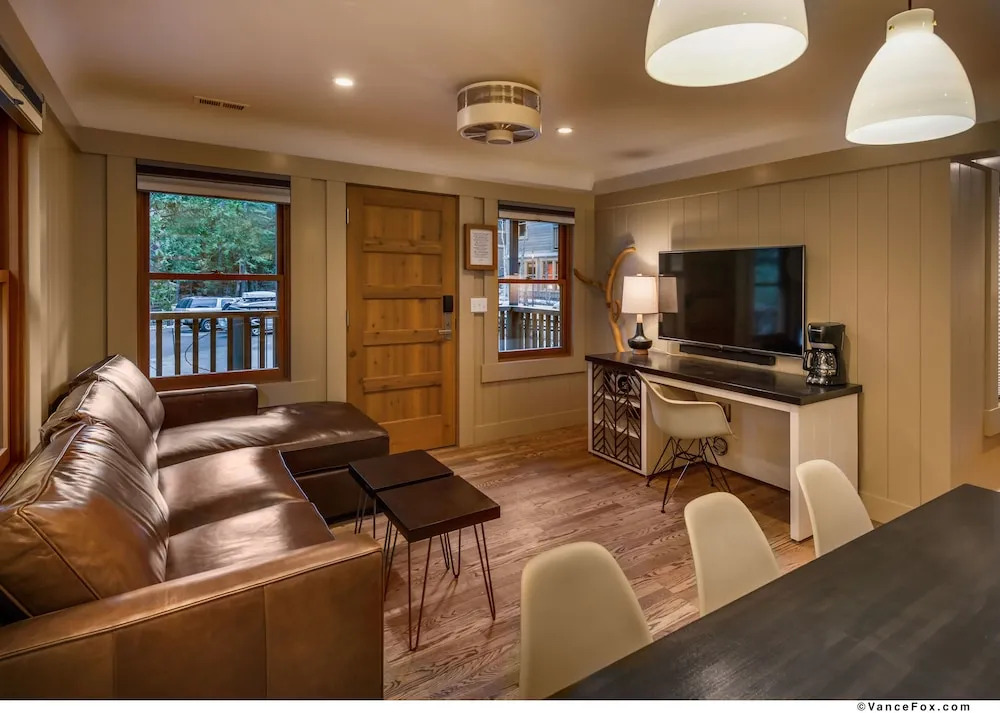 Cedar Crest Cottages