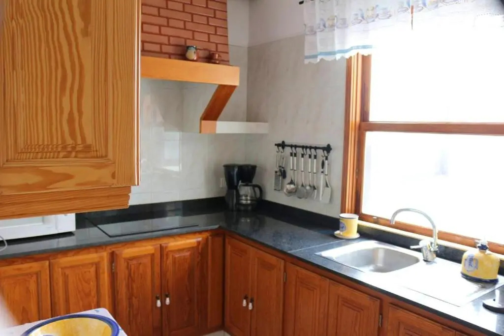 Apartment with 2 bedrooms in El Paso with wonderful mountain view balcony and WiFi 11 km from the beach