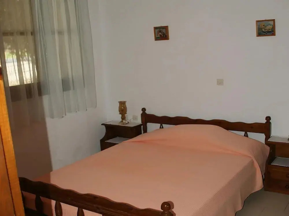 Ficus Seafront Villa, Eco Pool & Close to Beach, By ThinkVilla