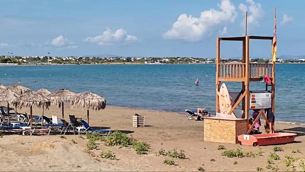 Beautiful Choice - near Athens airport - 50m from the sea - IQ+