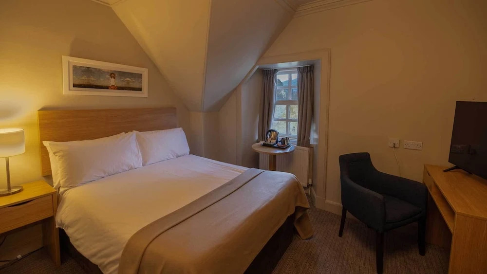 The Tarbet Hotel