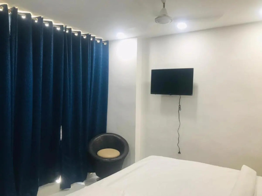 Hotel Rasso Inn Tuglakabad Extn.