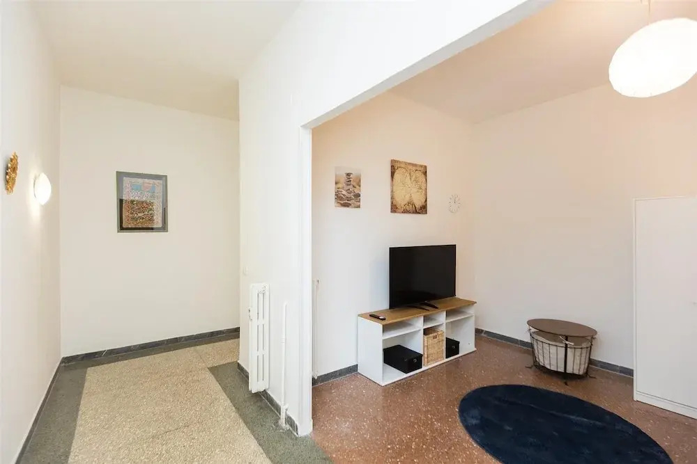 Rental in Rome Jenner Apartment