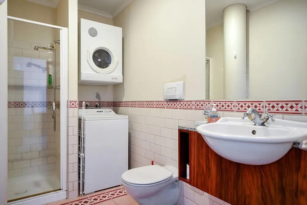 Princes Wharf - Private Apartments