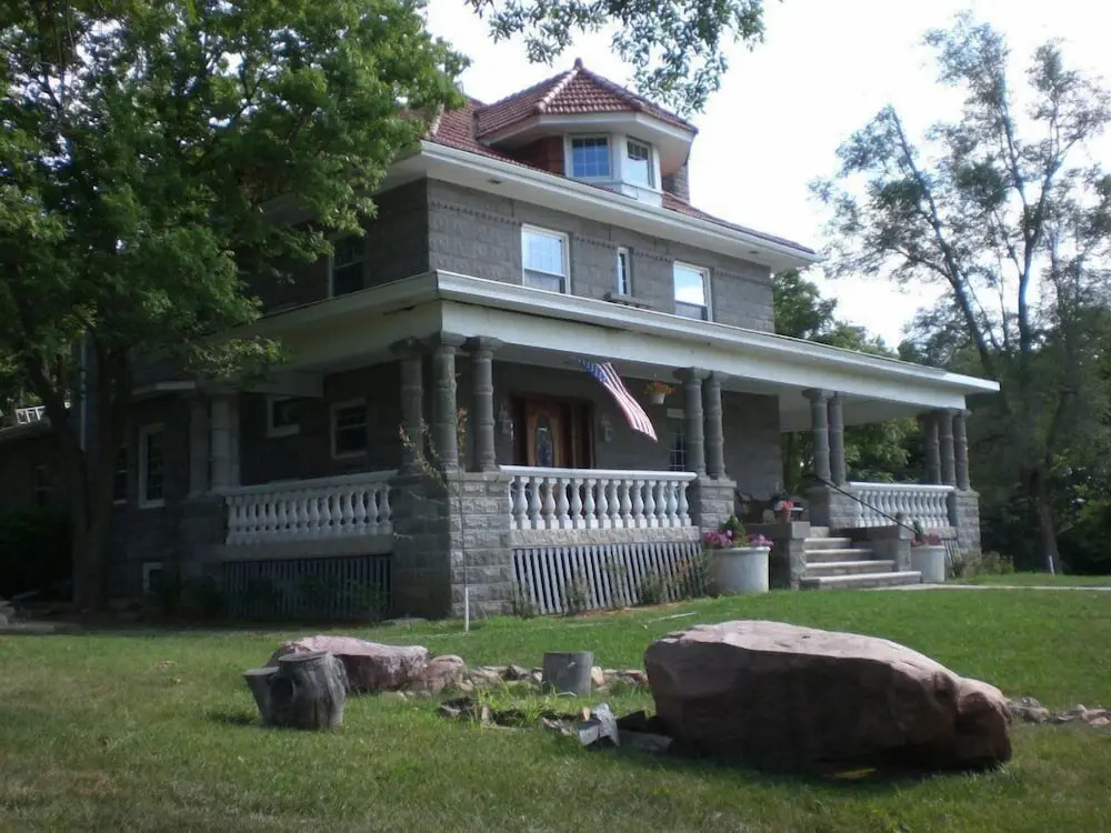 Prairie Creek Inn