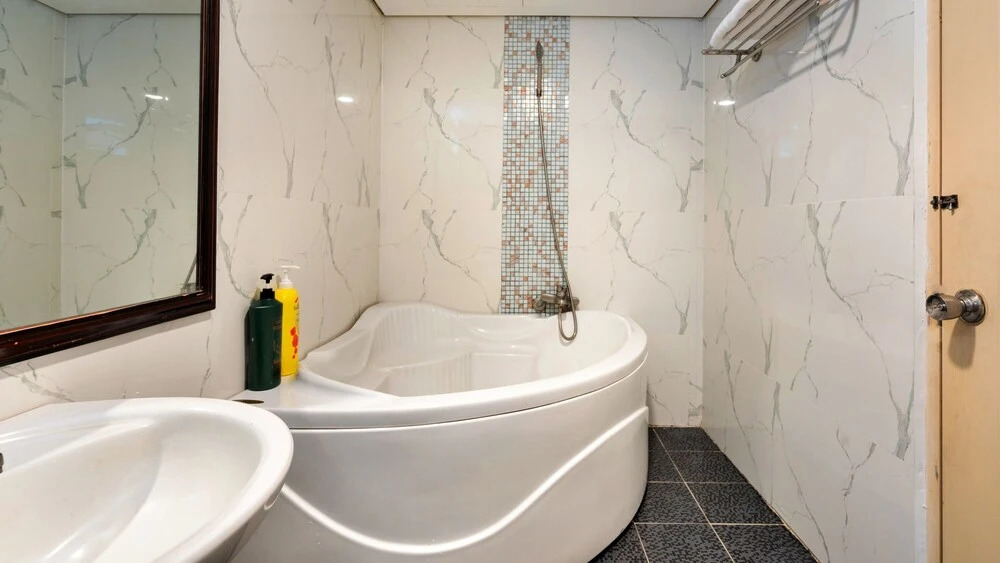 HANZ Front Hong Vy 2 Hotel