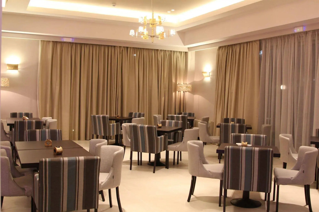 Achilles Hotel
