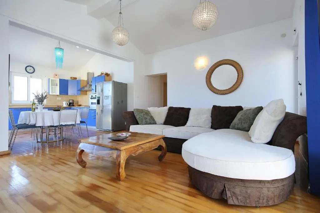 Punta Preko Apartments