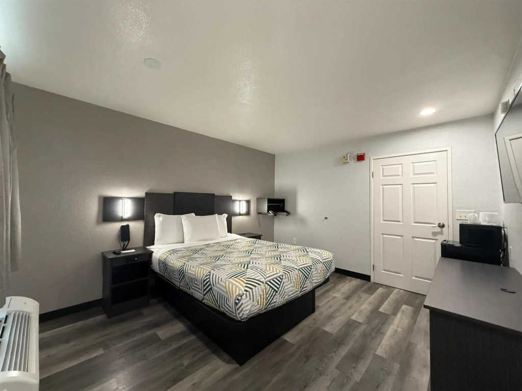 Motel 6-Seattle, WA - South