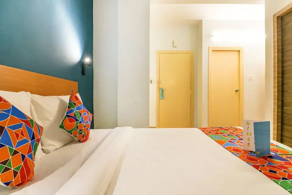 OYO 78582 SilverKey Hotel Mayfair Tower