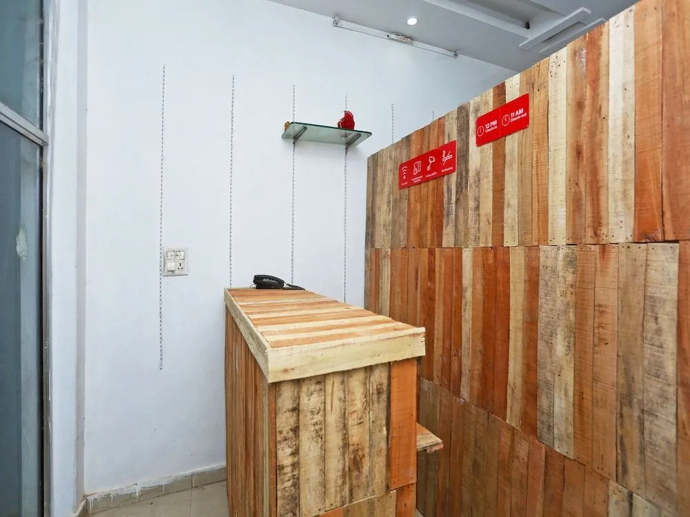 OYO 15994 Hotel Bullet Inn & Lounge