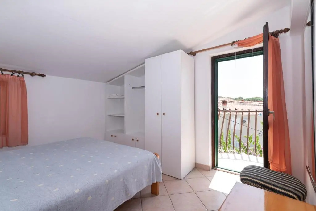 Charming 1-bedroom Apartment Sonia, Sleeps 4