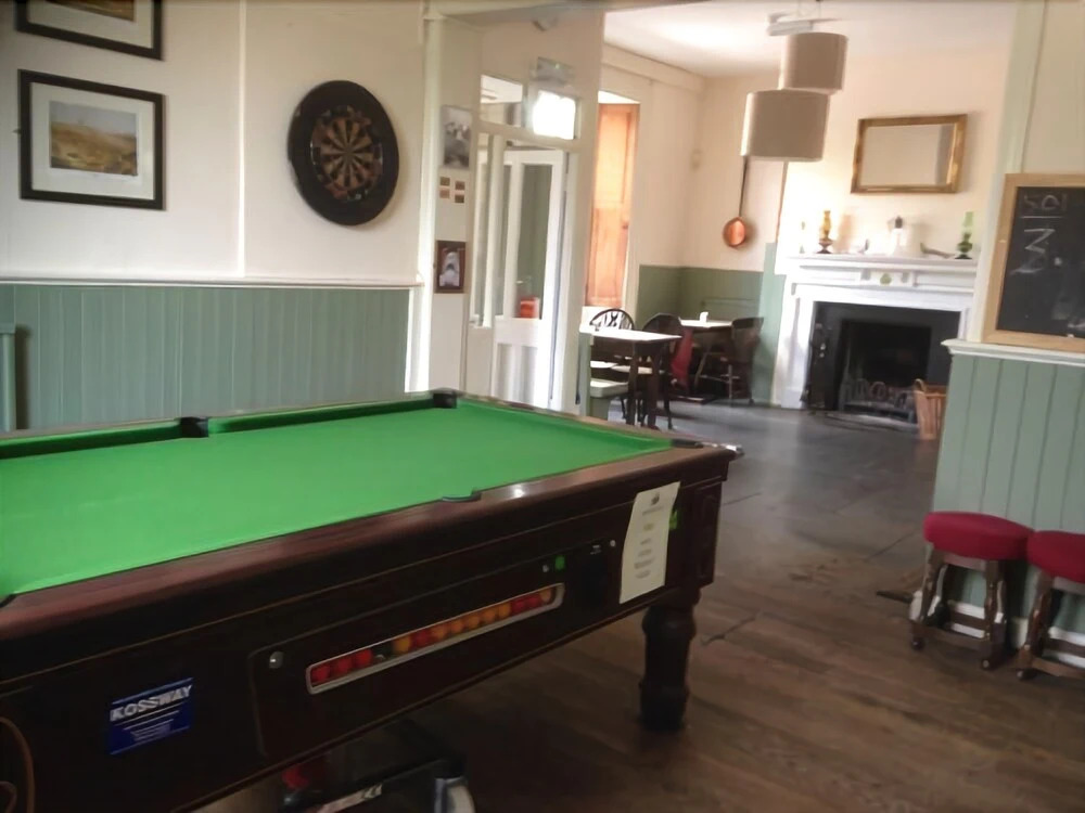 The Somerset Arms