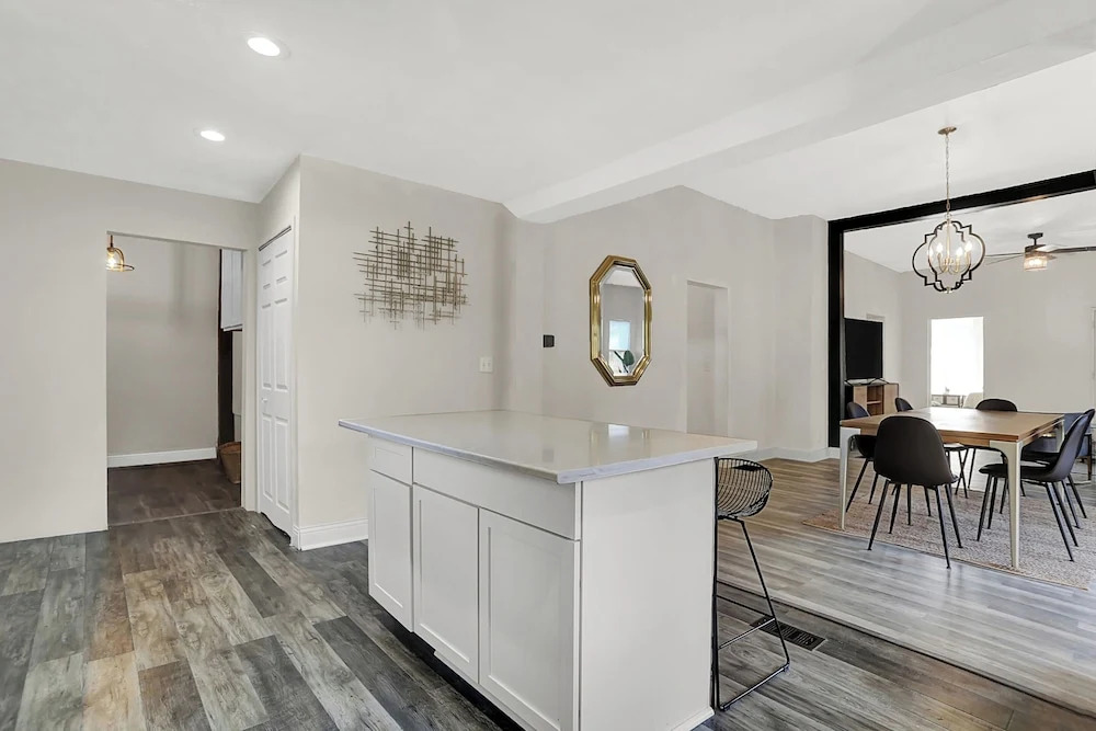 Beautiful 3500 SqFt Villa in Fountain Sq