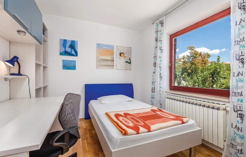 Stunning Home in Novi Vinodolski With Wifi and 3 Bedrooms