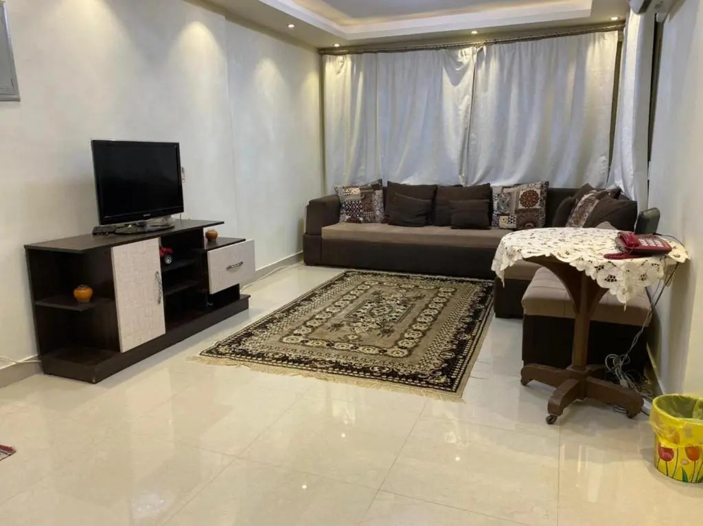 FAMILY ONLY luxury apartment