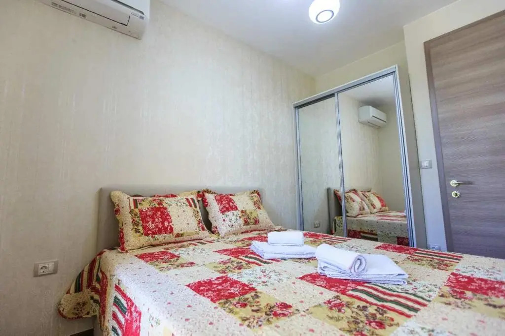 De Lux Apartments