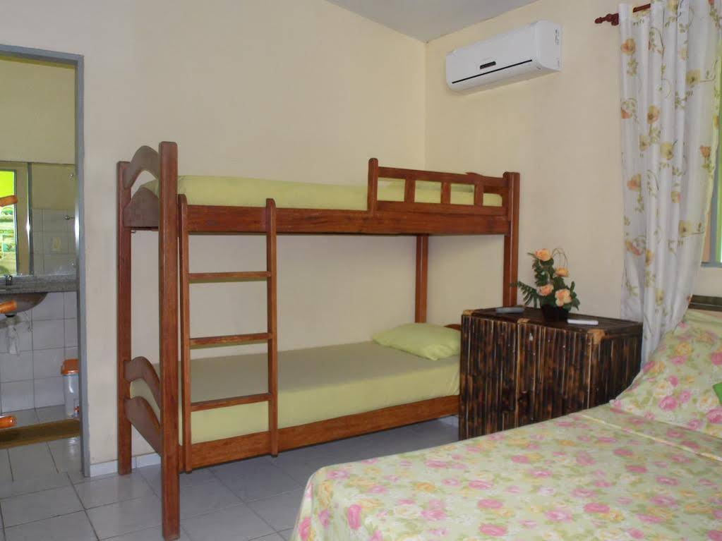 Verdes Mares Hostel