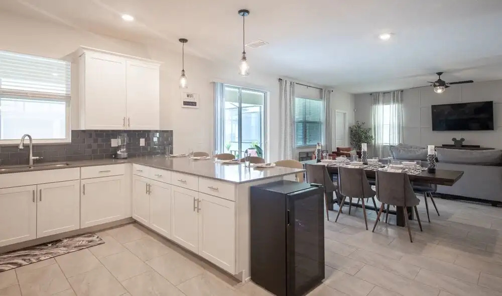 Lovely 6Bd Pool Spa Gm Hm Storey Lake-4563tn