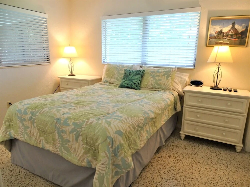 6536 South Village 3 Bedrooms 2 Bathrooms Home