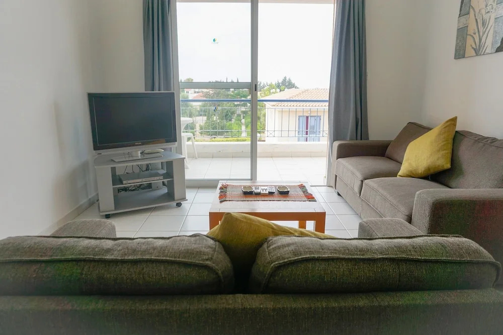 Iris Village, Apt 201, Block 12