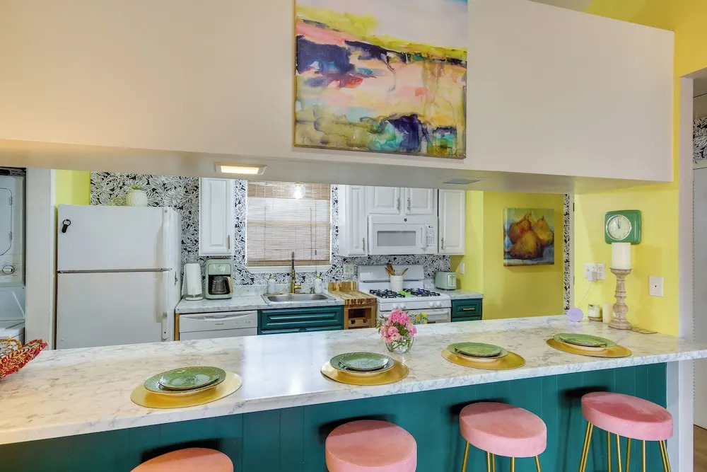 Walk to Ocean: Family Biloxi Haven w/ Pool & Patio