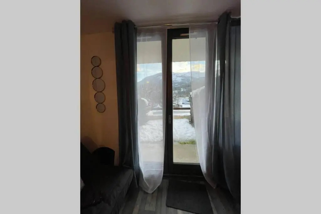 Studio Neuf St Lary 10 Min a Pied