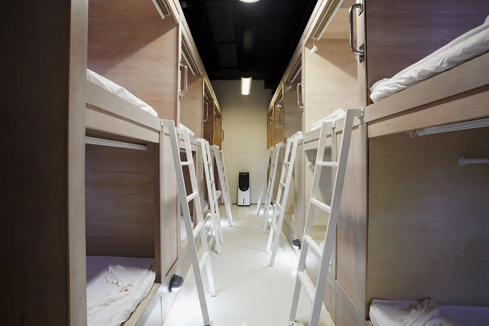 WhyNot Backpackers (Capsule Hostel)