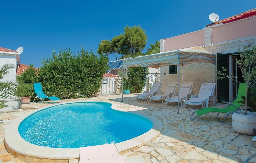 Awesome Home in Vela Luka With Wifi and 3 Bedrooms