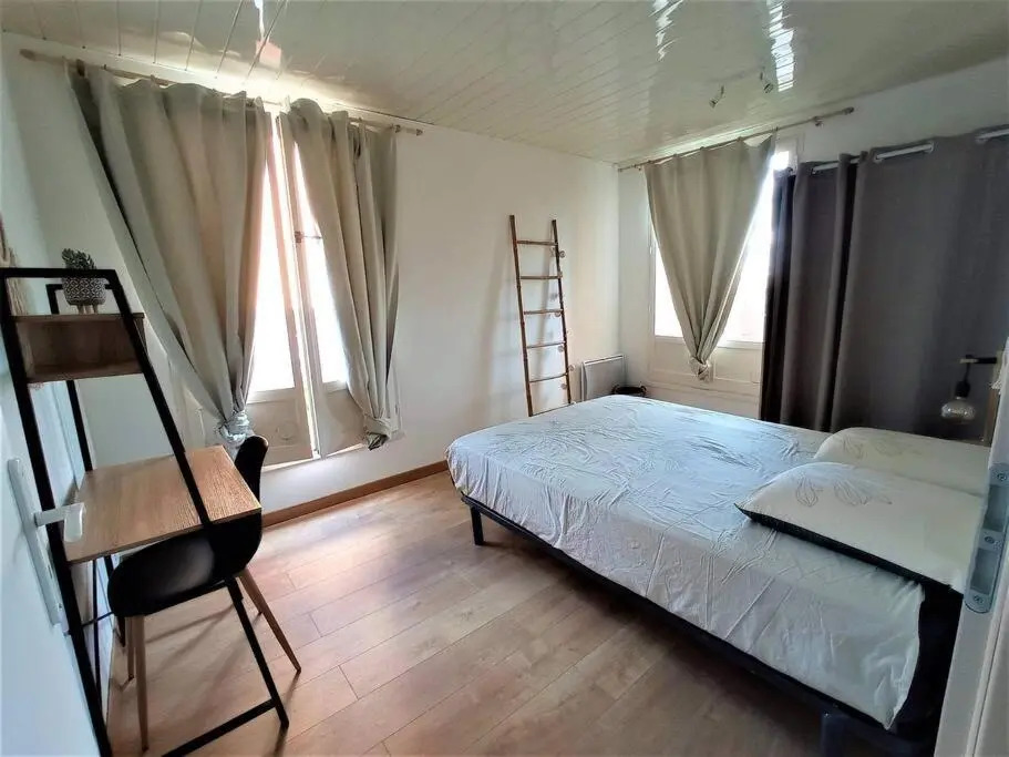 Grand Appartement (Max 10 personnes) à 20 min de la mer