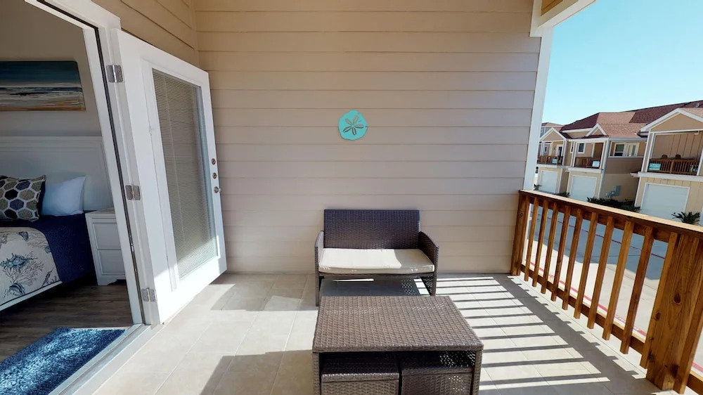 Beachside 103 3 Bedroom Townhouse