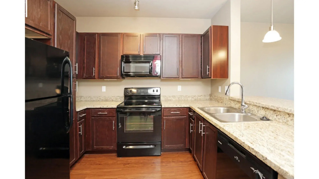 Riverside Suites
