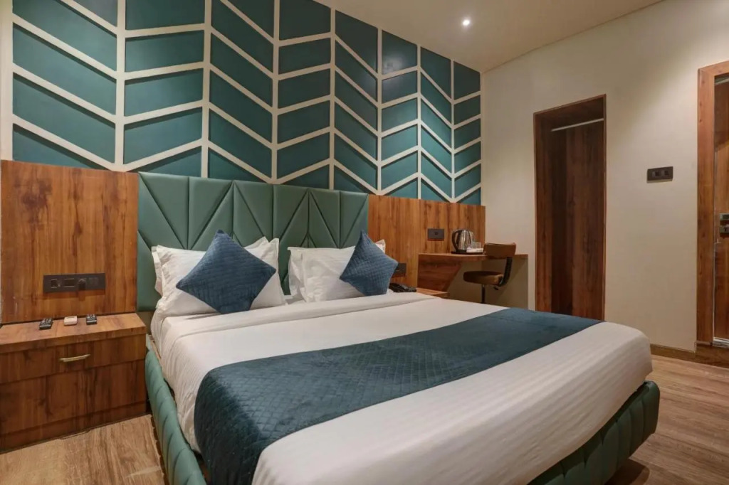 Starville Hotel Andheri MIDC
