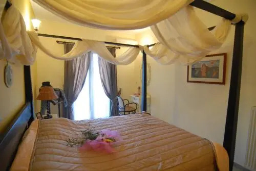 Oliviero Villas