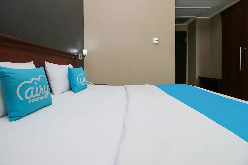 Idola Hotel