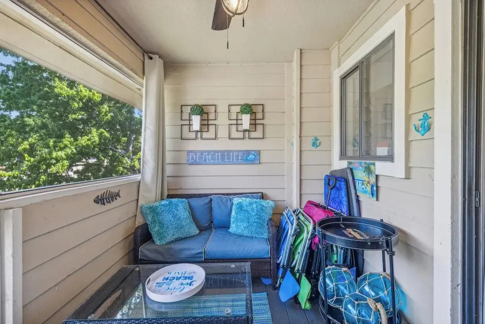 Seaside Bliss Retreat Coastal Condo for 6