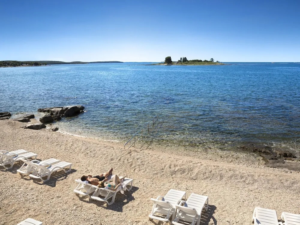 Comfortable Holiday Home With a Terrace, 3 km. From Rovinj