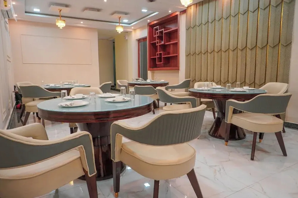 Hotel Relax Suites FNG Expresway 63 Noida