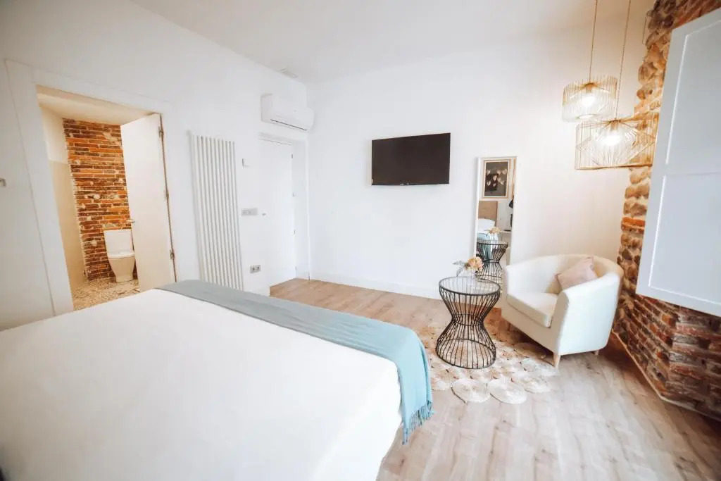 Hostal Albany