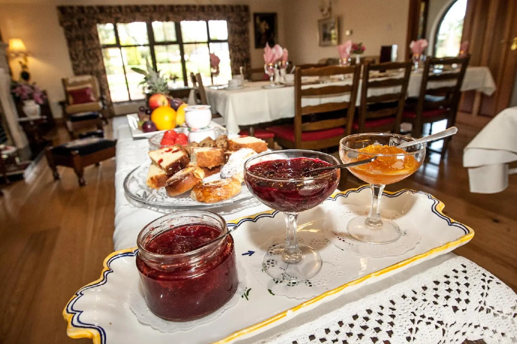 Ardmor Country House