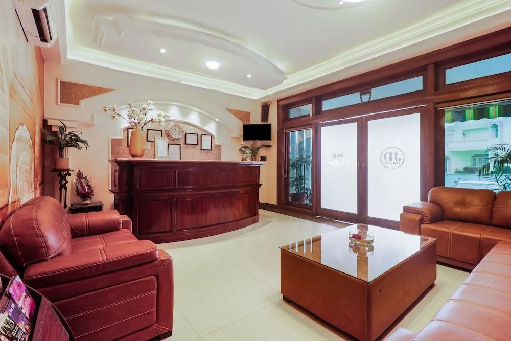 Capital O 353 Hotel Four Boutique